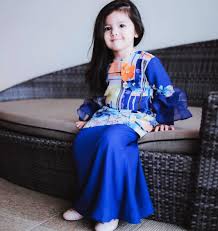 Uolssss dh lunch ke tu. Aaisyah Dhia Rana Anak Che Ta Encikshino Com