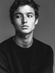 ✍Llega Mister World