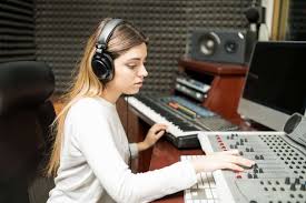 Music production programs in los angeles ca: Audio Engineering 101 How To Build A Career As An Audio Engineer Careers In Music