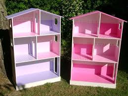 Casitas de madera para muñecas. Como Hacer Una Casa De Munecas Buscar Con Google Casas De Munecas Ideas De Casa De Munecas Casa De Munecas De Madera