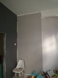 Cat rumah warna kelabu desainrumahid.com via desainrumahid.com. Pu Nabil Freepalestine Ø¹Ù„Ù‰ ØªÙˆÙŠØªØ± Okay Cat Sebelah Dalam Dah Nak Siap Tak Touch Up Lagi Finishing Pun Belum Tapi Konsep Warna Suram Diteruskan Ke Dalam Rumah Sekali Kita Pakai Tona