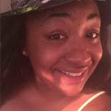 April Foxx (@AprilFoxx94)