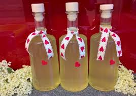 Holunderblutensirup Rezept Rezept Holunderblutensirup Rezept Holunder Getranke Rezepte