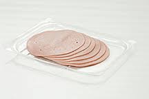 Lyoner bologna wurst aufschnitt 200gr. Bologna Wurst Auf Kunststoffschale Nahaufnahme Csf017103 Dieter Heinemann Westend61