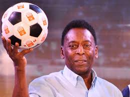 Pelé's final game was an exhibition match between his two teams, the new york cosmos and santos, in 1977. Pele 5 Times Pele Stunned Soccer Enthusiasts With His Trademark Flair Joy And Passion The Economic Times