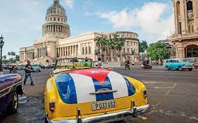 Santiago de cuba) είναι πόλη της κούβας και πρωτεύουσα της ομώμυμης επαρχίας στο νοτιοανατολικό τμήμα της χώρας. Epistrofh Sth Nea Koyba H Ka8hmerinh