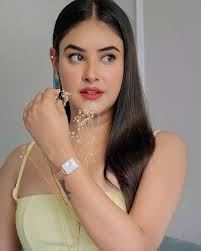 @danielwellington watches are the definition of chic! A stunning statement  piece for every outfit. ⏱️✨, Use code Sunanda15 to enjoy an additional 15%  off