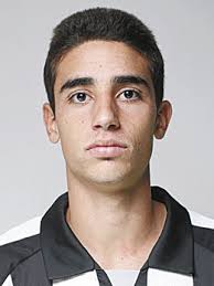 Thiago Galhardo vs Marco Olea