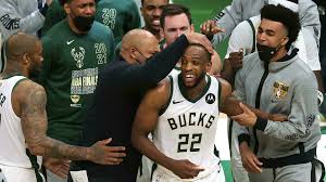 Nba finals page on wikipedia has a great history of the nba, including the boston celtics dynasty and the chicago bulls dynasty. Bucks Defeat Suns To Pull Level In Nba Finals France 24