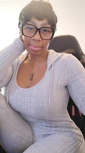 Hey Natasha my name is Ron I live in Toledo Ohio area is the Oregon Ohio  I'll give you my address if you want to come over and we can have some