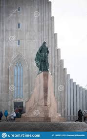 Erickson coaching offers leading accredited coach training and icf certification. Monumento Leif Erikson Em Frente A Igreja De Hallgrimskirkja Islandia Foto De Stock Editorial Imagem De History Monumento 157292183