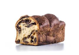 Un cozonac moldovenesc adevarat are foarte multe galbenusuri, unt si lapte gras, este te poftim sa pui in practica reteta si sa te indragostesti iremediabil de gustul cozonacului moldovenesc. Cozonac Moldovenesc Cu Stafide Prospero Delicii Timisoara