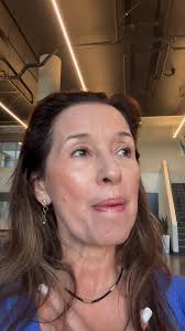 21 day fitness challenge day 8💪 Trusting the Discomfort: Embracing Growth  Over Comfort · 🌿 WOMEN ROOTING WOMEN 🌿