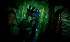 See the lineup of incredible seasonal events and holiday celebrations going on at busch gardens. Howl O Scream Haunts Busch Gardens Williamsburg This Fall