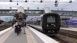 Ta del av erbjudandet av en premiumsida och få fler kunder via hitta.se. Oresundstag 4596 Departs From Railroad Station Hassleholm C Youtube