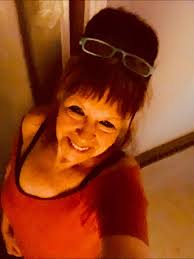 What are large cabin options near Cleveland, Youngstown, or Pittsburgh for  16 people?