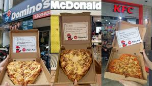 Make your orders right away as the offer will only. Pizza Hut Malaysia Gifts Rival Brands With Cheesy Pizza Heart