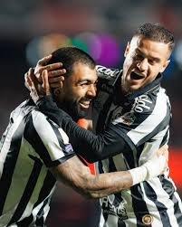 Coutinho debuts, Gabigol seals comeback as Santos beat São Paulo