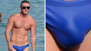 Quite the meaty bulge: Actor packs a whole lot of junk in his trunks -  Daily Star