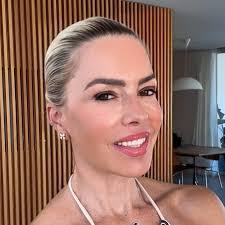 Lex Gee's Instagram, Twitter & Facebook