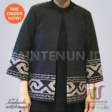 Kain ini dibuat untuk baju baik laki lai ataupun wanita, selain untuk baju, tenun blanket etnik bisa dijadikan tenun blanket merupakan produk leluhur yang sudah di produksi di desa troso jepara sejak gelang ini bisa di jadikan souvenir pernikahan ataupun cinderamata untuk rekan kerja. Blazer Kerja Wanita Etnik Tenun Troso Handmade Blaz015 Shopee Indonesia