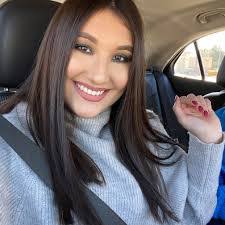 Jessica Gardea's Instagram, Twitter & Facebook