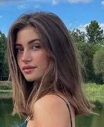 Melody Solis's Instagram, Twitter & Facebook