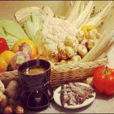 Un Grande Classico Della Cucina Piemontese La Bagna Cauda Food Bagna Cauda Italian Recipes