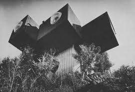 'capsule house k' is a residence designed in 1972 by kisho kurokawa, leading japanese architect and one of the founders of the metabolism movement. Capsule House Summer K By Kisho Kurokawa Kisho Kurokawa Japanese Architecture Backyard