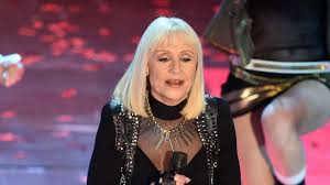 La icónica cantante raffaella carrà murió a los 78 años. Dxc5trm84423cm