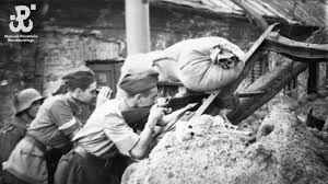 Ludzie często nie mieli nic. 1 Sierpnia 1944 Rozpoczelo Sie Powstanie Warszawskie Wirtualne Police Police24 Pl