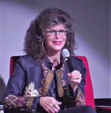 May 16, 2019 trevor rated it it was amazing. Shoshana Zuboff Wikipedia