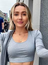 Kaci Smith's Instagram, Twitter & Facebook