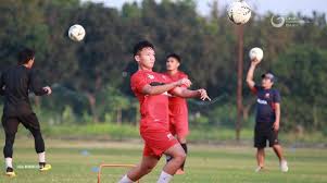 Berita syahrian abimanyu terbaru hari ini: Syahrian Abimanyu Pemain Madura United Bintang Iklan Liga 1 Bola Tempo Co