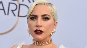 / slipped away like grains of sand / couldn't hold you long enough in my. Lady Gaga Zeigt Sich Auf Neuem Selfie Vollig Ungeschmin