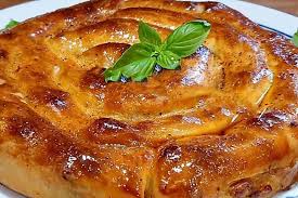 Pizza Bolognaise Roulee De Cyril Lignac Recette Plat En 2020 Recette Cuisine Facile Recettes De Cuisine Cuisine Facile