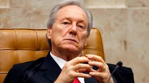 A grande questão levantada por ministros do supremo é que o movimento de fachin deve aumentar a pressão pela revisão de casos da lava jato. Quintos Destaque Do Ministro Lewandowski Adia Julgamento Que Voltara Ao Plenario Fisico Do Stf