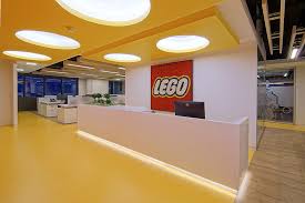 Karena teknologi sekarang ini sangat canggih, maka urusan menambah pengetahuan ini lebih dipermudah lagi saat ini. Fakta Menarik Seputar Desain Interior Kantor Lego Di Istanbul