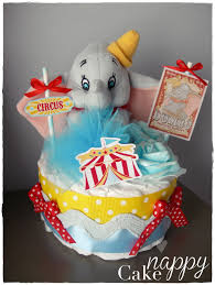 Le meilleur de la thématique décoration gâteau 3 etages a été mis en ligne par gladys, notre pâtissier fan de bons et jolis gâteaux ! Bebe Puericulture Gateaux De Couches Panier De Gateau De Couches A 3 Etages Disney Dumbo Bebe Garcon Le Change Bebe Puericulture