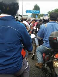 Lanjutan dari series cari kerja di singapore sebelumnya, kali ini kita akan masuk ke tahap kedua dalam mencari kerja di singapore yaitu tahap aplikasi. 4 Perkara Tentang Bekerja Di Singapura Pengalaman Seorang Rakyat Malaysia