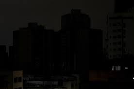 Apagão m (plural apagões) blackout (mains electricity failure) synonyms: Venezuela Sofre Novo Apagao Em Meio A Racionamento De Energia Noticias R7 Internacional