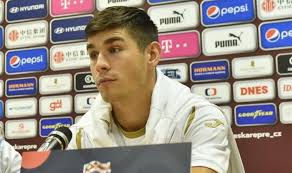 Transfermarkt оценивает его в 30 миллионов евро. Malinovskij Sbornaya Ukrainy Dolzhna Byla Vse Reshit Na Pole A Ne V Kabinetah Uefa V Shvejcarii Football Ua