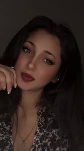 Isabella Teelucksigh