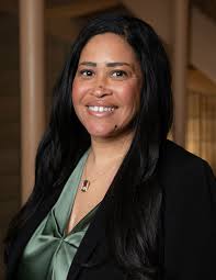 Kristen Randolph's Instagram, Twitter & Facebook