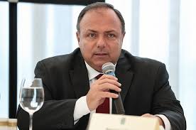 Eduardo pazuello anunció su positivo al coronavirus el pasado 21 de octubre, tras sentir fiebre y dolor de cabeza, y desde entonces cumple su age. Depoimento De Pazuello E Adiado Para 19 De Maio Senado Noticias