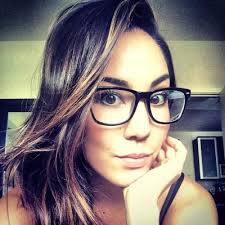 Amber Jolley's Instagram, Twitter & Facebook