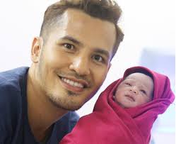 Sebak tonton detik kelahiran anak aliff syukri mp3 & mp4. Baby Terlajak Laris Anak Baru Aliff Syukri Mynewshub