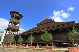 It was originally built in kampung laut (hence, its name) by the kelantan river bank. 15 Tempat Bersejarah Di Kelantan Menarik Harus Anda Tahu Ammboi