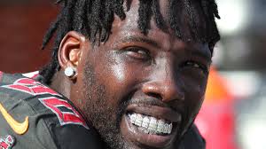 Saints adding Jason Pierre-Paul