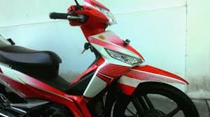 Q punya supra x 125 r warna hitam merah gara q keclakaan q g blh ngebut lg (otomatis g blh d modif speed) okelah q nurut trus klu g blh modif speed q modif d tampilan supra x 125 ya. Supra X 125 Edisi Art Astra Ricing Team Harga Khusus Di Bawah Harga Normal Yogyakarta Tuku Honda Karo Maskosem